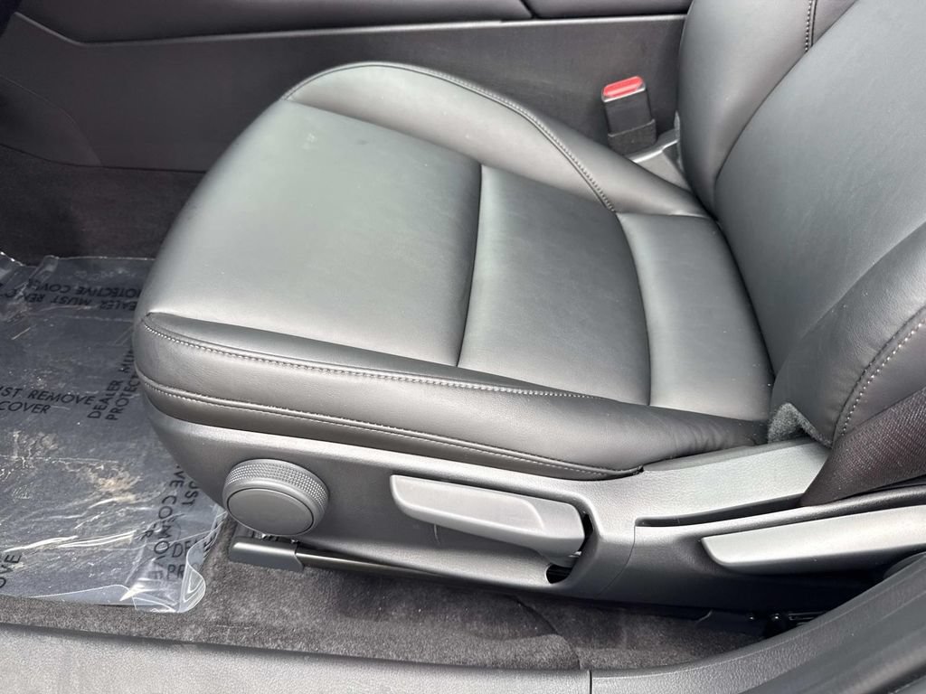 Certified 2026 MAZDA MAZDA3 s Sport FWD image 29