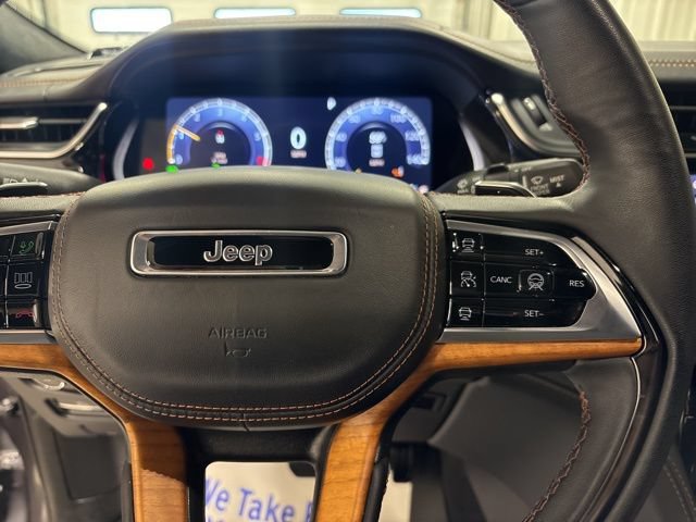 Used 2024 Jeep Grand Cherokee L Summit AWD/4WD image 15