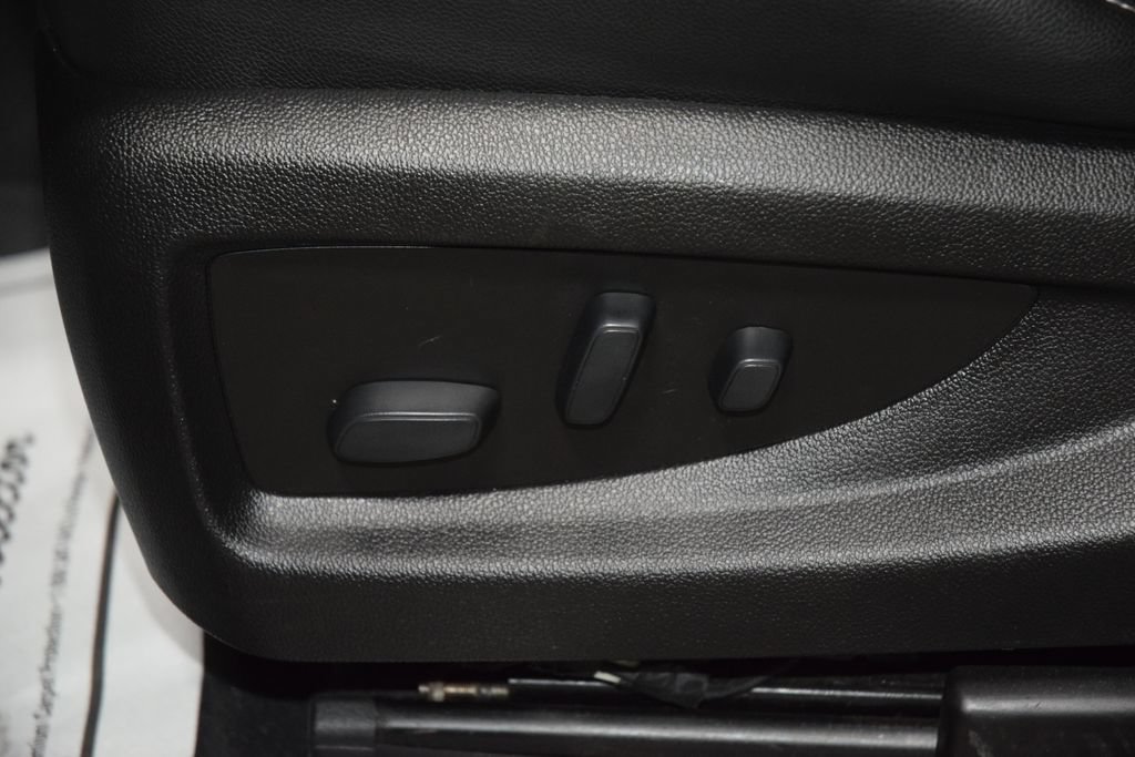 Used 2019 Chevrolet Tahoe LT w/ Z71 Midnight Edition AWD/4WD image 40