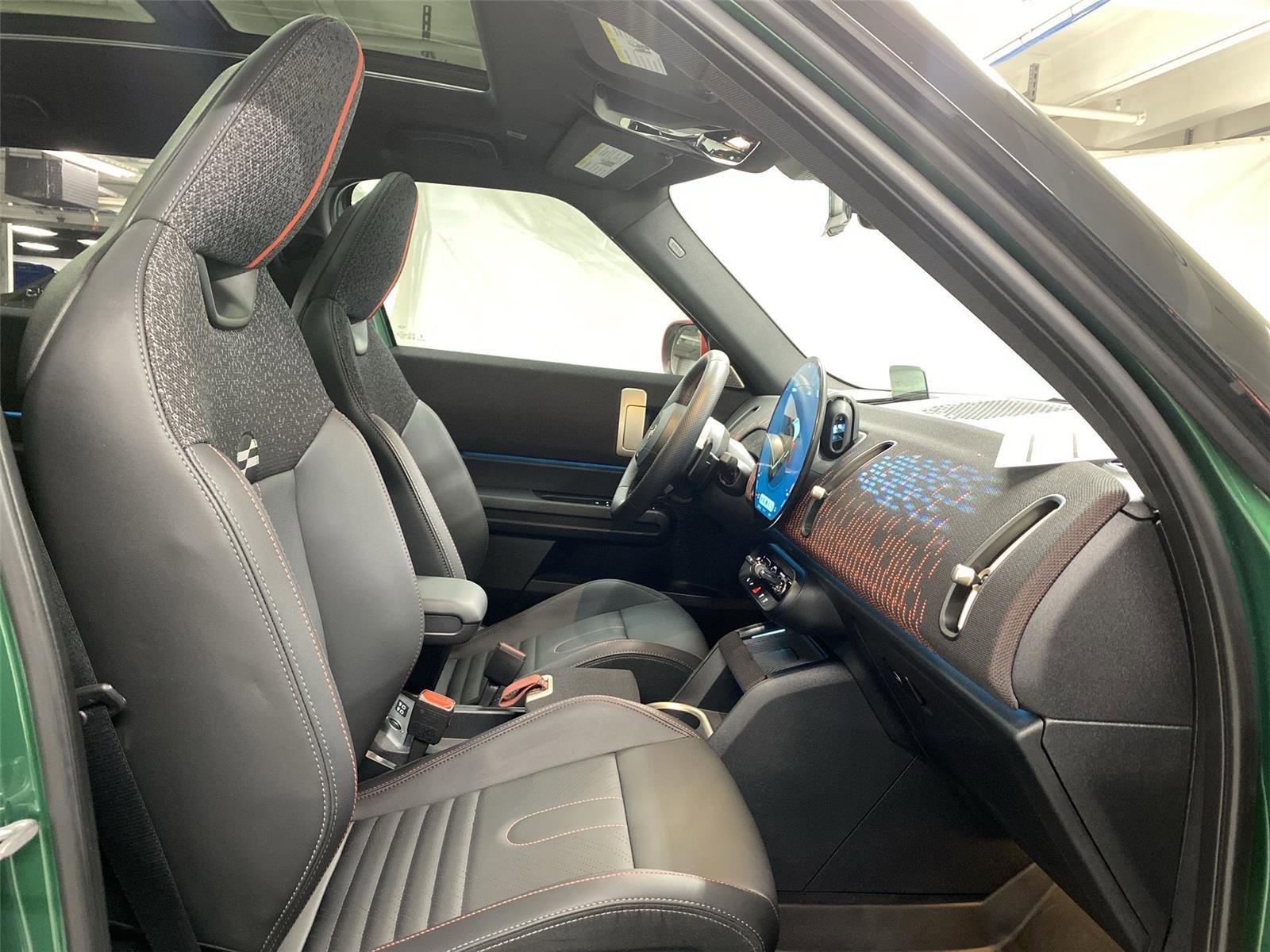 Certified 2025 MINI Cooper Countryman John Cooper Works image 29