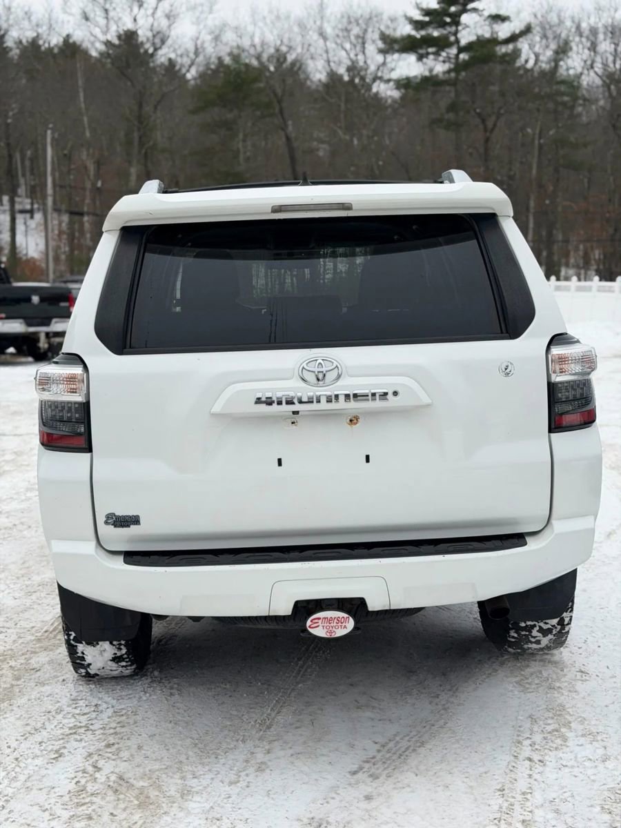 Used 2015 Toyota 4Runner 4WD image 3