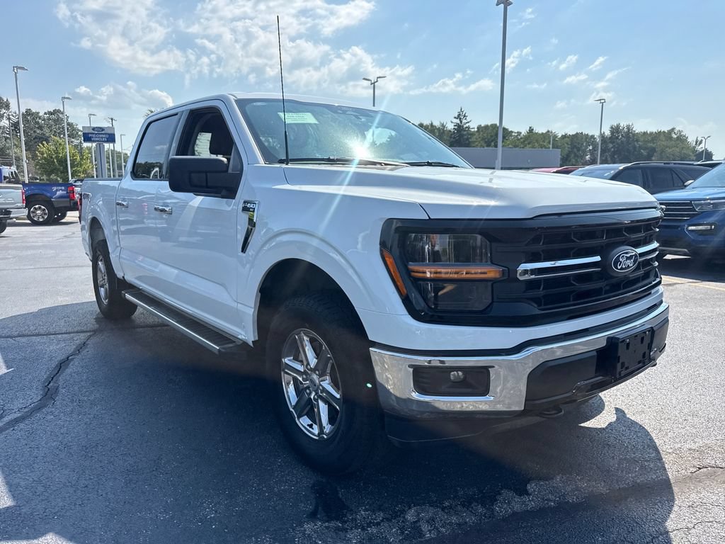 Used 2025 Ford F150 XLT w/ Equipment Group 301A Standard AWD/4WD image 4