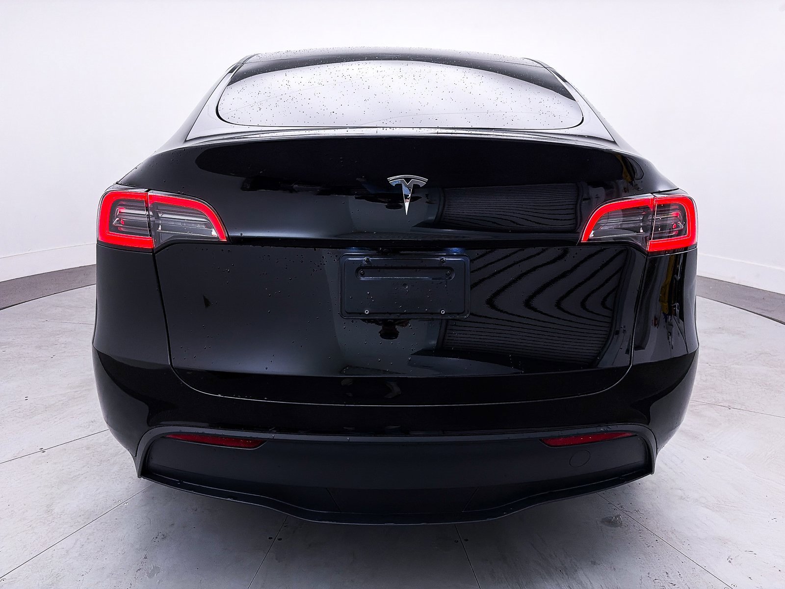 Used 2025 Tesla Model Y Long Range image 13