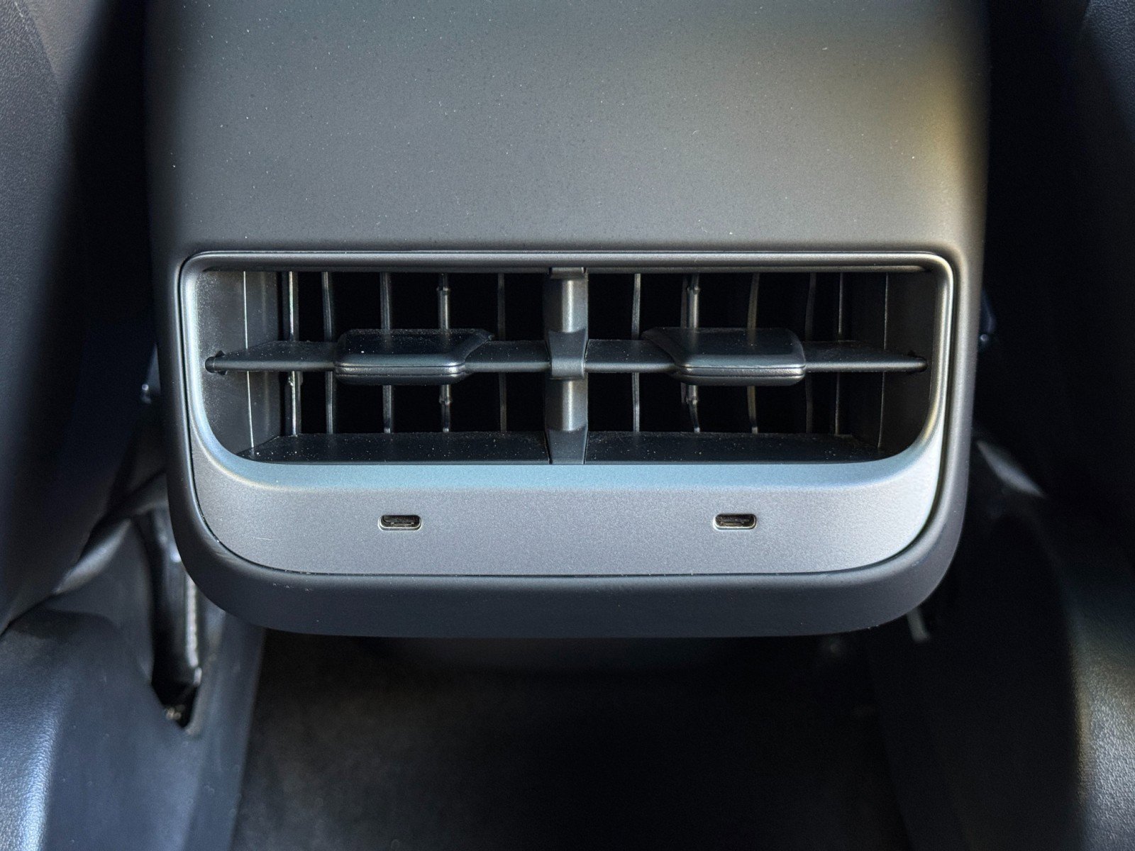 Used 2021 Tesla Model Y Long Range image 31