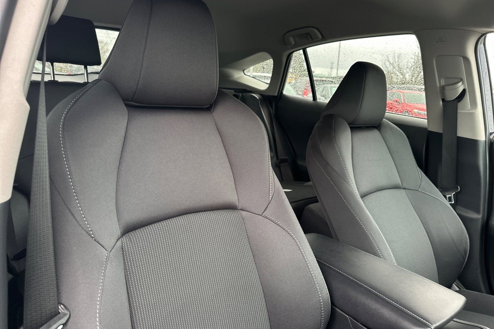 Used 2024 Toyota Venza LE image 17