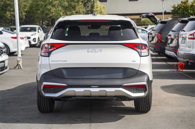 Certified 2025 Kia Sportage LX image 7