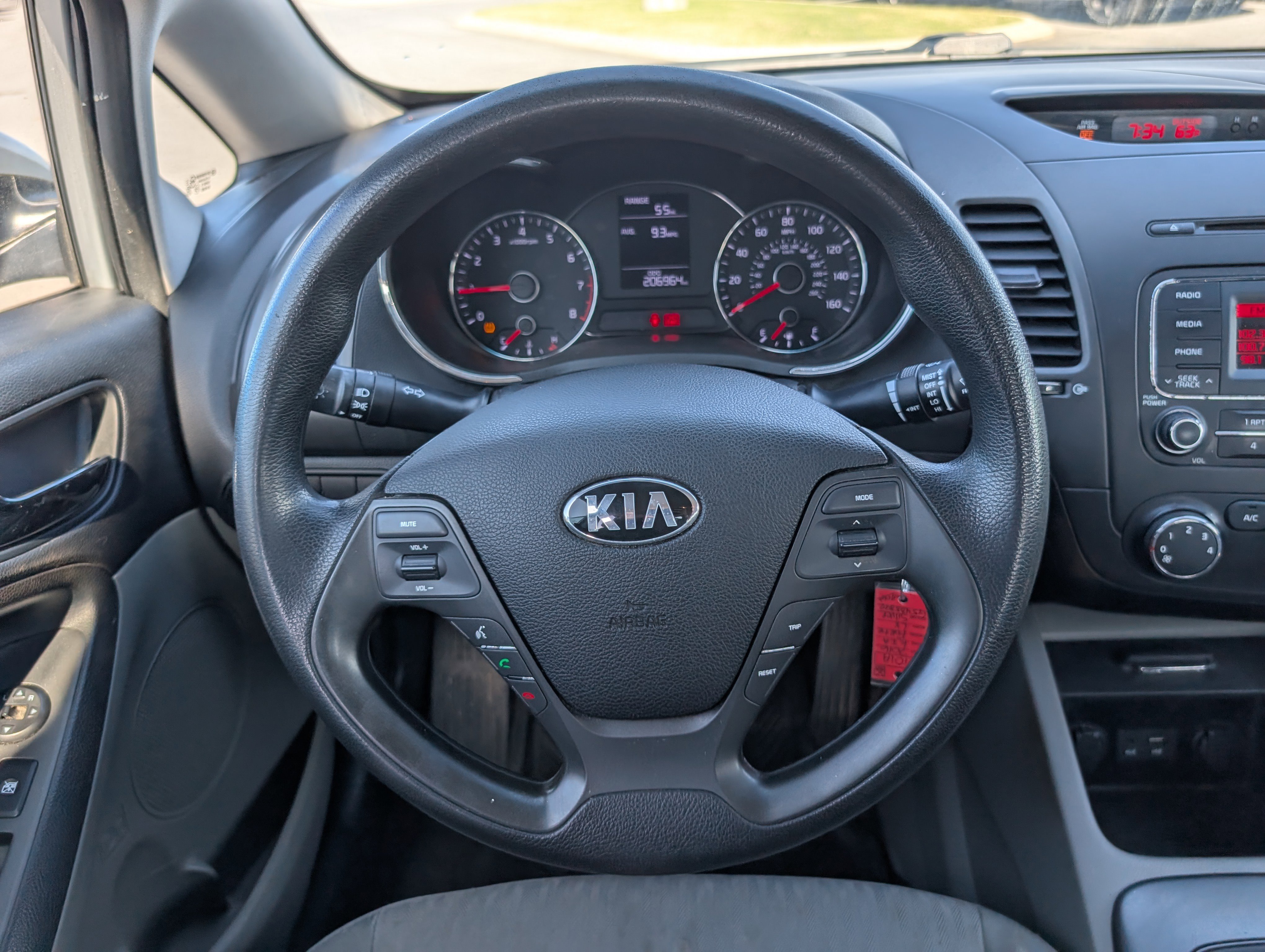 Used 2016 Kia Forte LX image 14