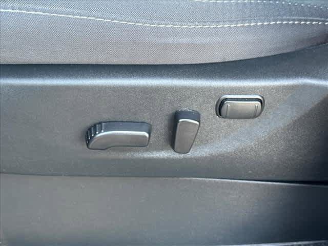 Used 2025 Nissan Frontier SV RWD image 14