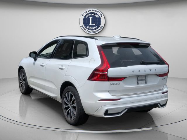 Used 2024 Volvo XC60 B5 Plus AWD/4WD image 4