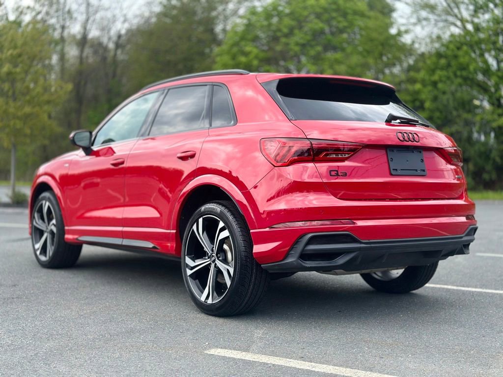 Used 2023 Audi Q3 2.0T Premium Plus w/ Premium Plus Package AWD/4WD image 4