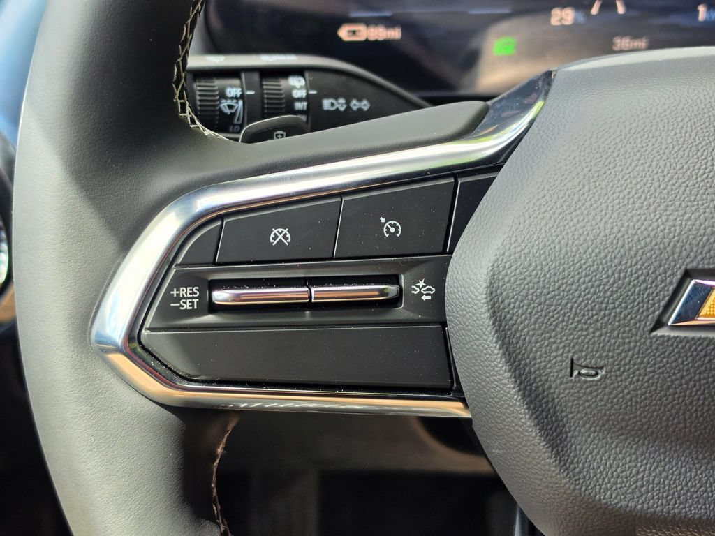 New 2026 Chevrolet Equinox EV LT AWD/4WD image 30