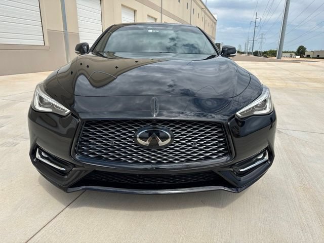 Used 2020 INFINITI Q60 3.0t Luxe w/ Essential Package AWD/4WD image 2