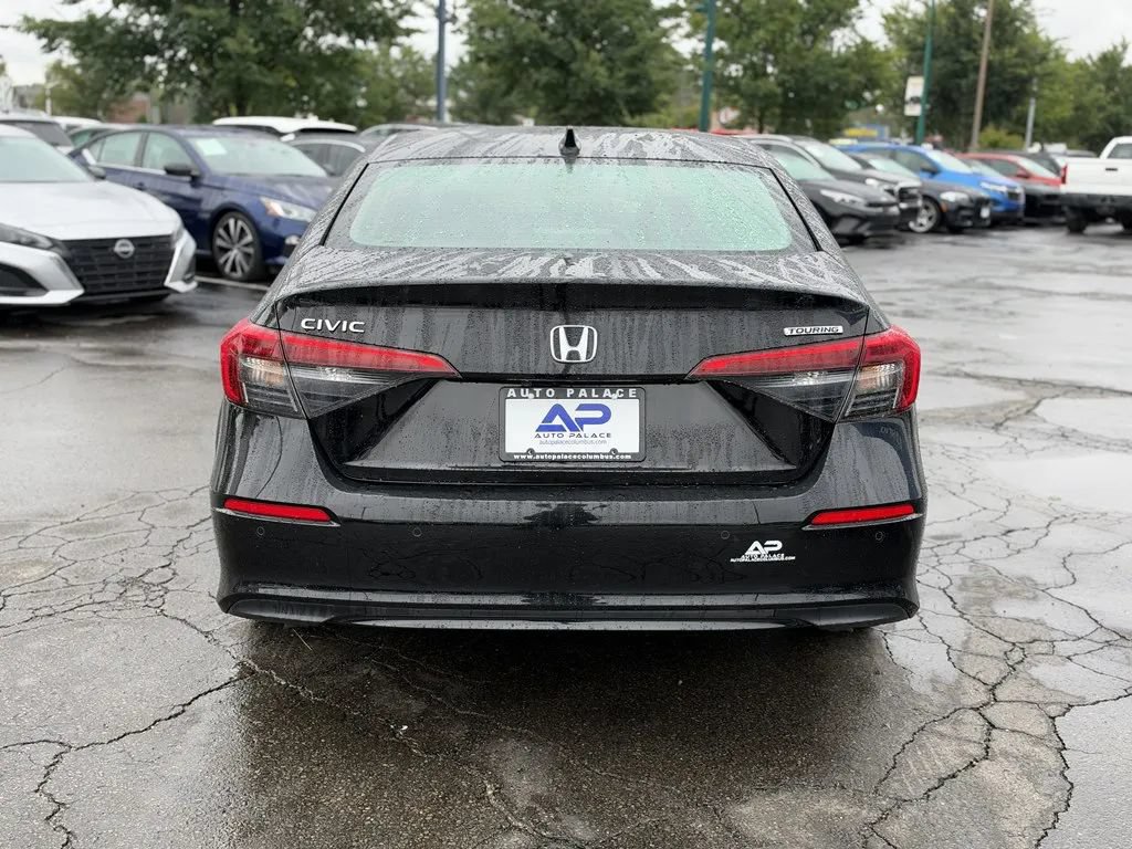 Used 2024 Honda Civic Touring image 5