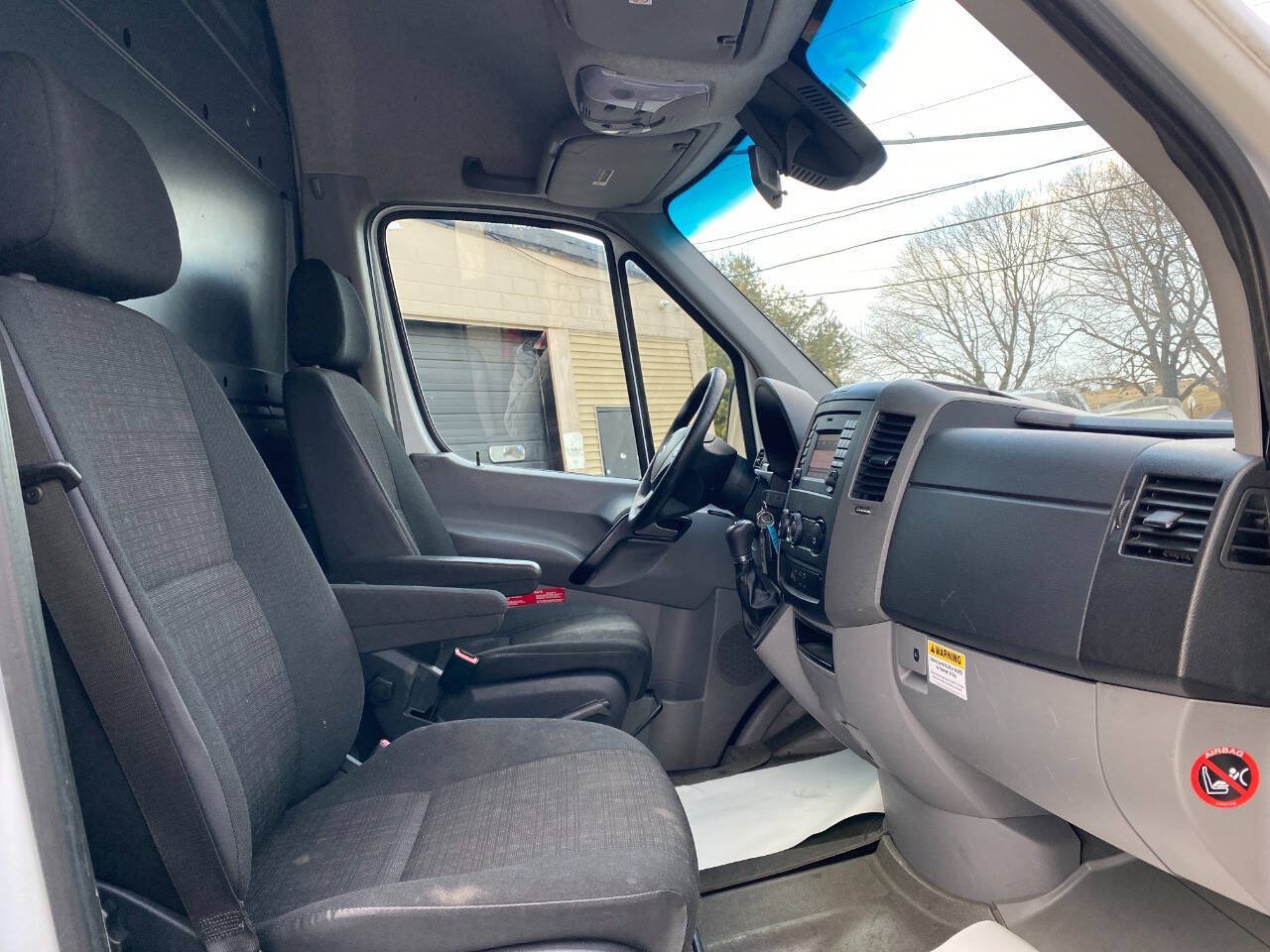 Used 2014 Mercedes-Benz Sprinter 3500 image 25