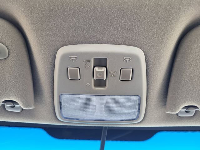 Used 2001 Lincoln LS image 20