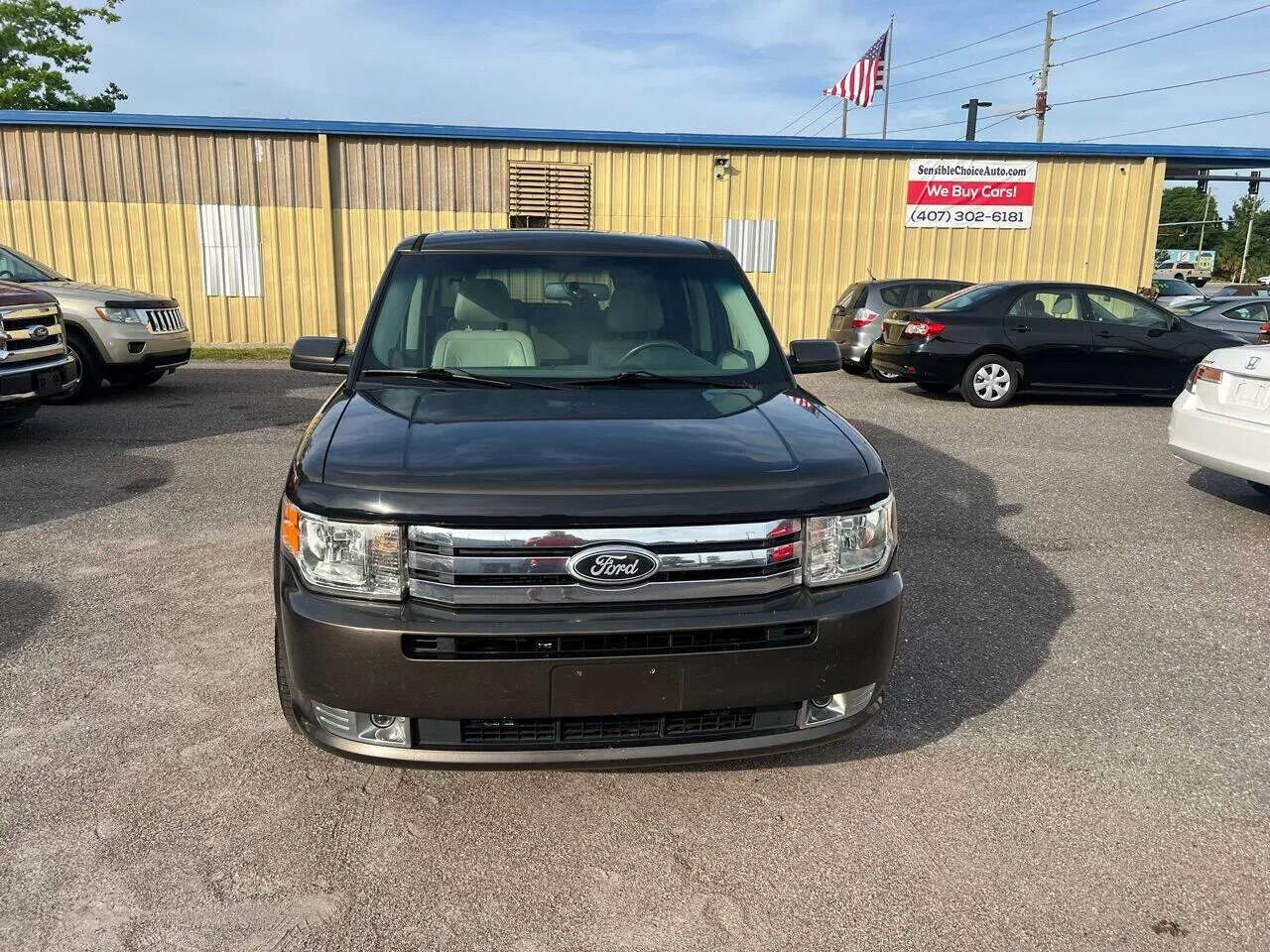 Used 2011 Ford Flex SEL w/ Rapid Spec Order Code FWD image 5