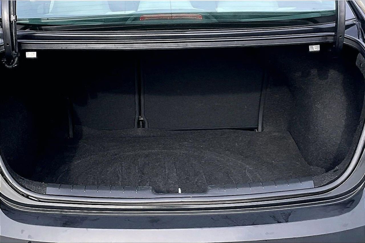 Used 2019 Hyundai Elantra SE image 24