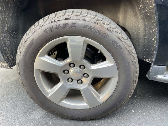 Used 2018 Chevrolet Suburban Premier image 8