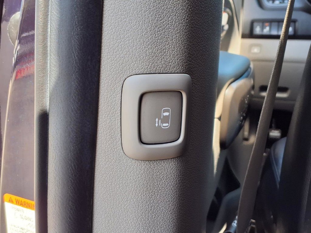 Used 2019 Kia Sedona EX FWD image 14