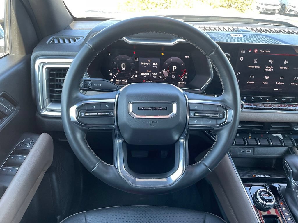Used 2024 GMC Canyon Denali AWD/4WD image 14