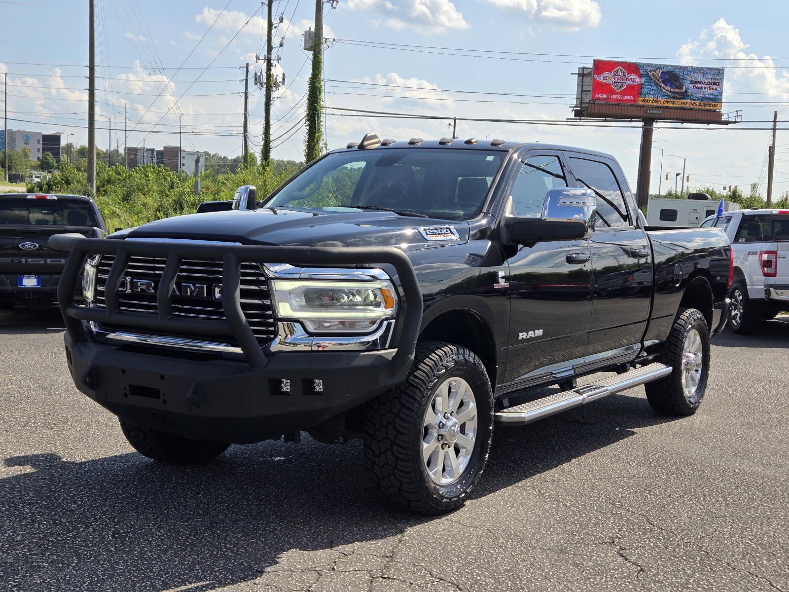Used 2023 RAM 2500 Laramie AWD/4WD image 2