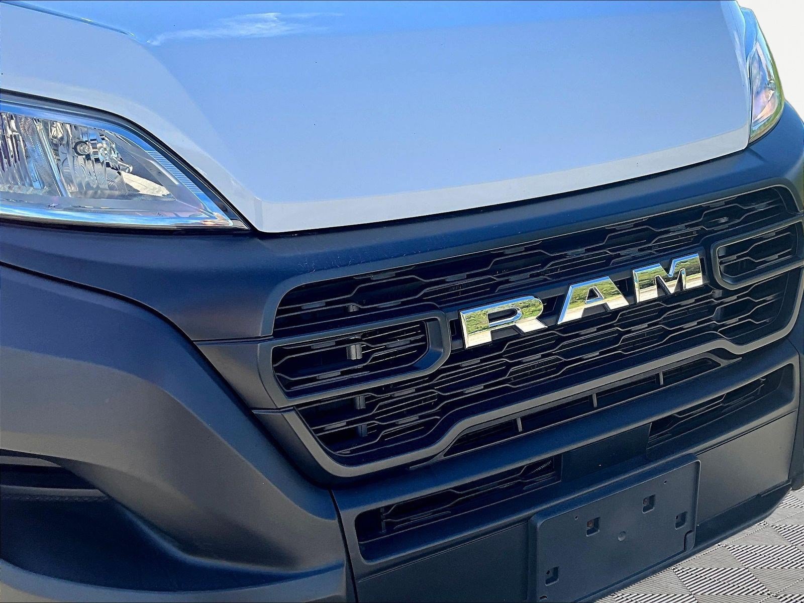 Used 2025 RAM ProMaster 2500 w/ Convenience Group FWD image 30
