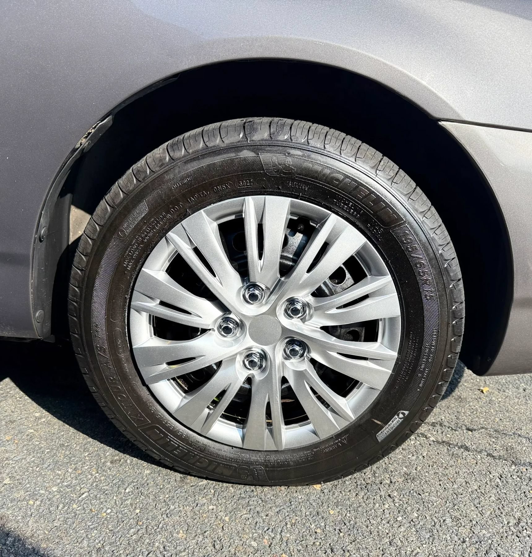 Used 2004 Toyota Corolla LE FWD image 31