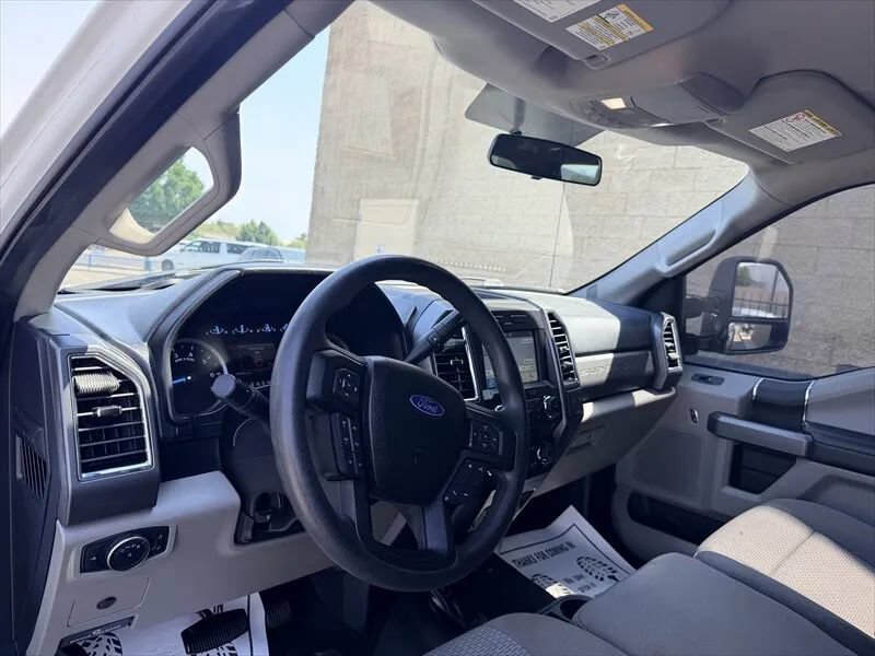 Used 2017 Ford F250 XLT AWD/4WD image 10