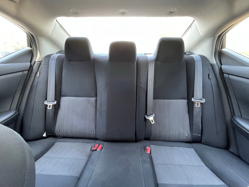Used 2023 Nissan Sentra SV FWD image 29