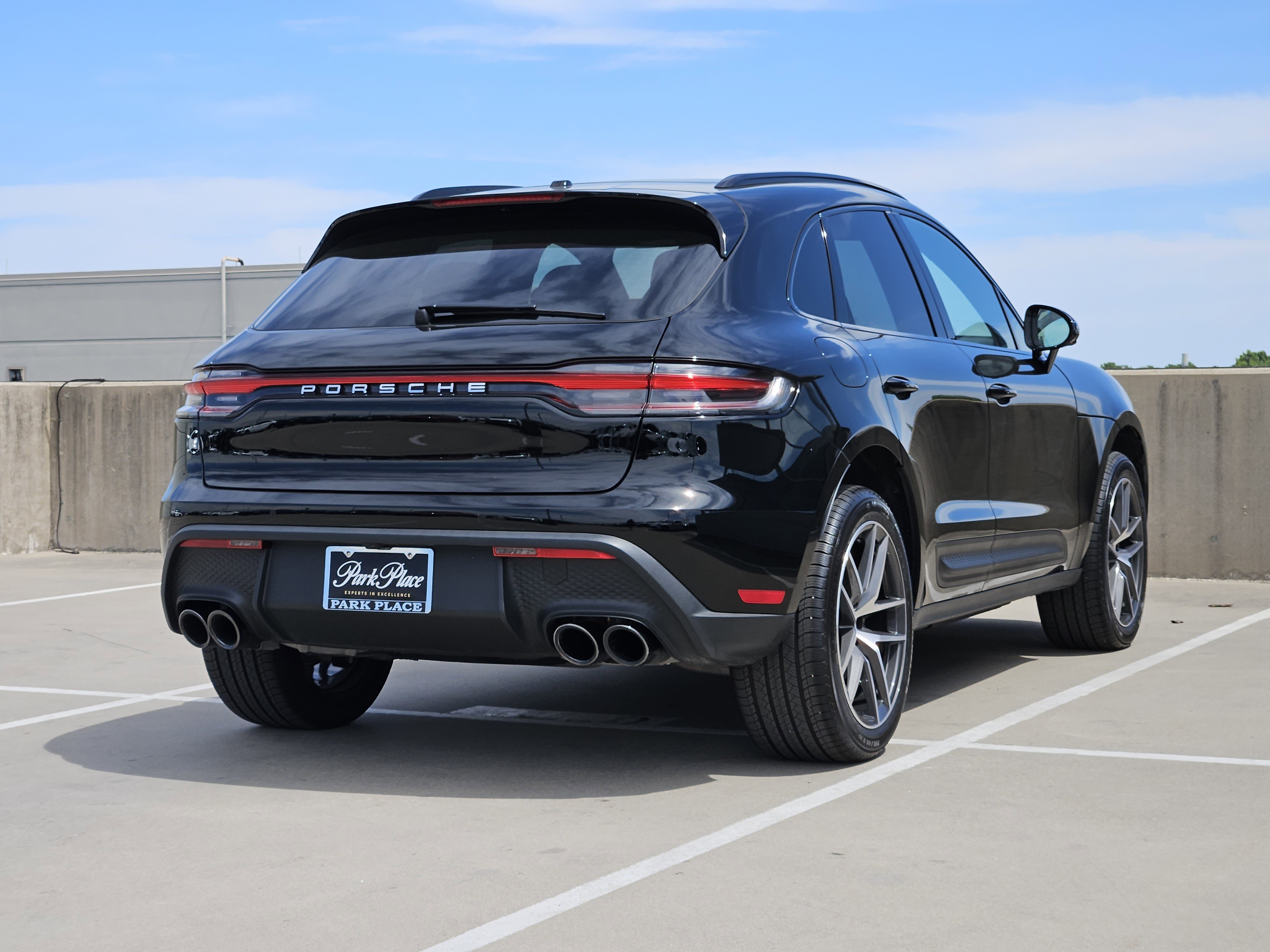 Certified 2026 Porsche Macan image 8
