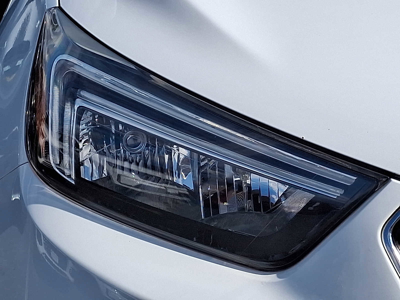 Used 2019 Buick Encore Sport Touring w/ Safety Package image 8