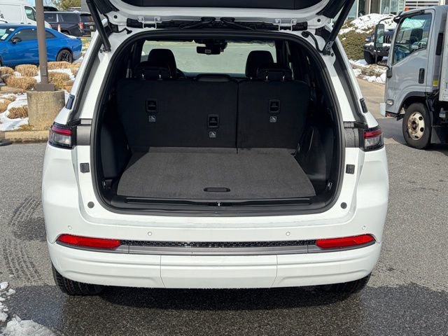 New 2026 Jeep Grand Cherokee Limited AWD/4WD image 7