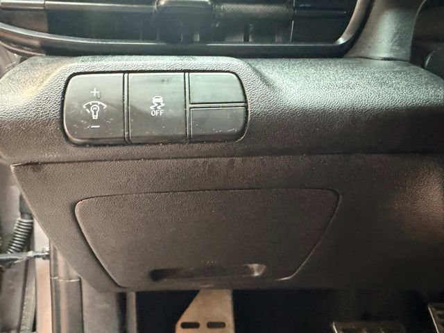 Used 2025 Hyundai Elantra Sport FWD image 20