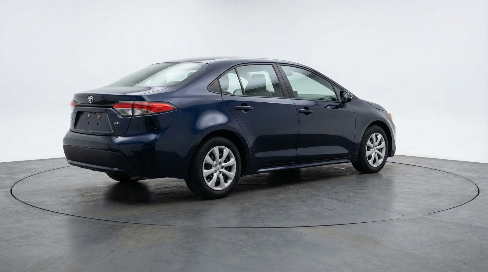 Used 2025 Toyota Corolla LE image 9