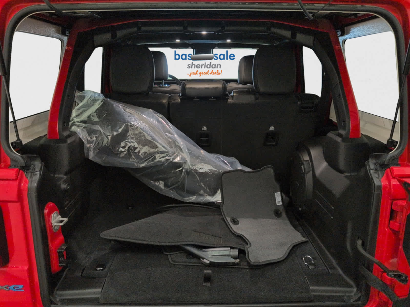 Used 2024 Jeep Wrangler Unlimited Rubicon 4xe image 22