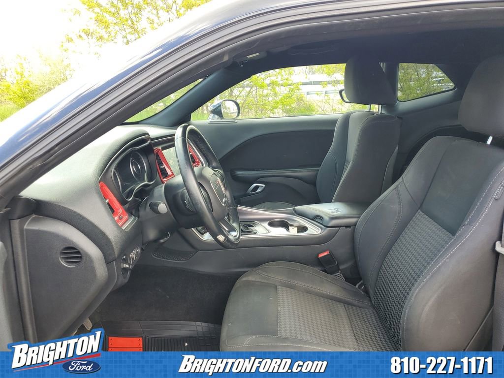 Used 2015 Dodge Challenger R/T w/ Quick Order Package 28B R/T RWD image 9