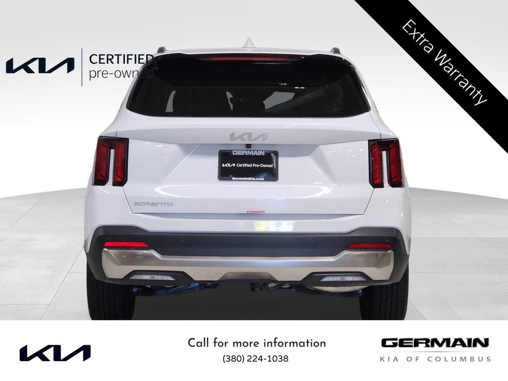 Used 2025 Kia Sorento S image 8