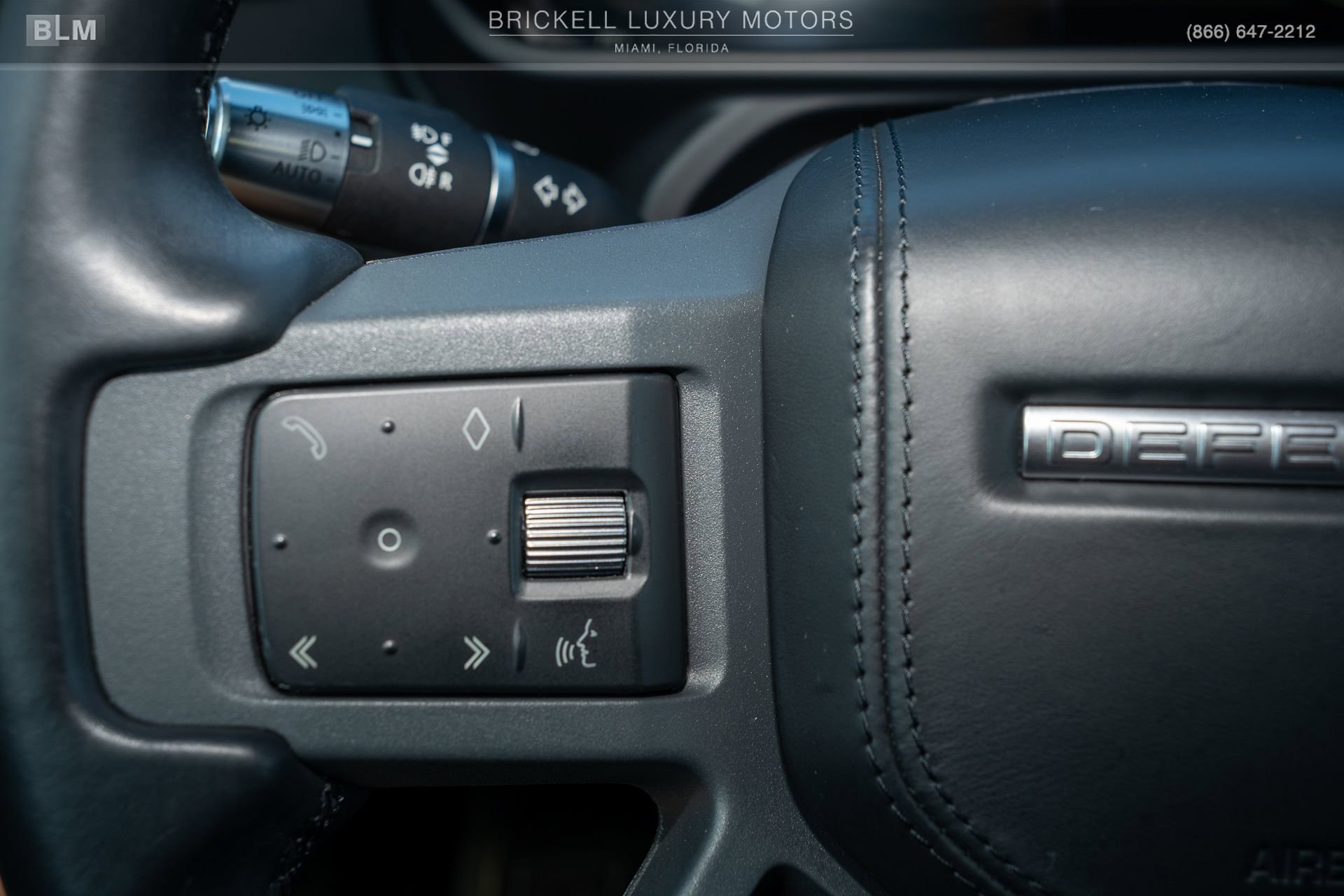 Used 2022 Land Rover Defender 90 X-Dynamic HSE image 27