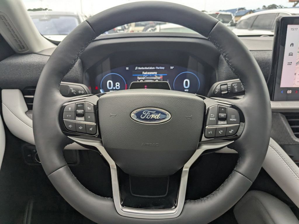 New 2026 Ford Explorer Platinum w/ LUX Leather Package image 30