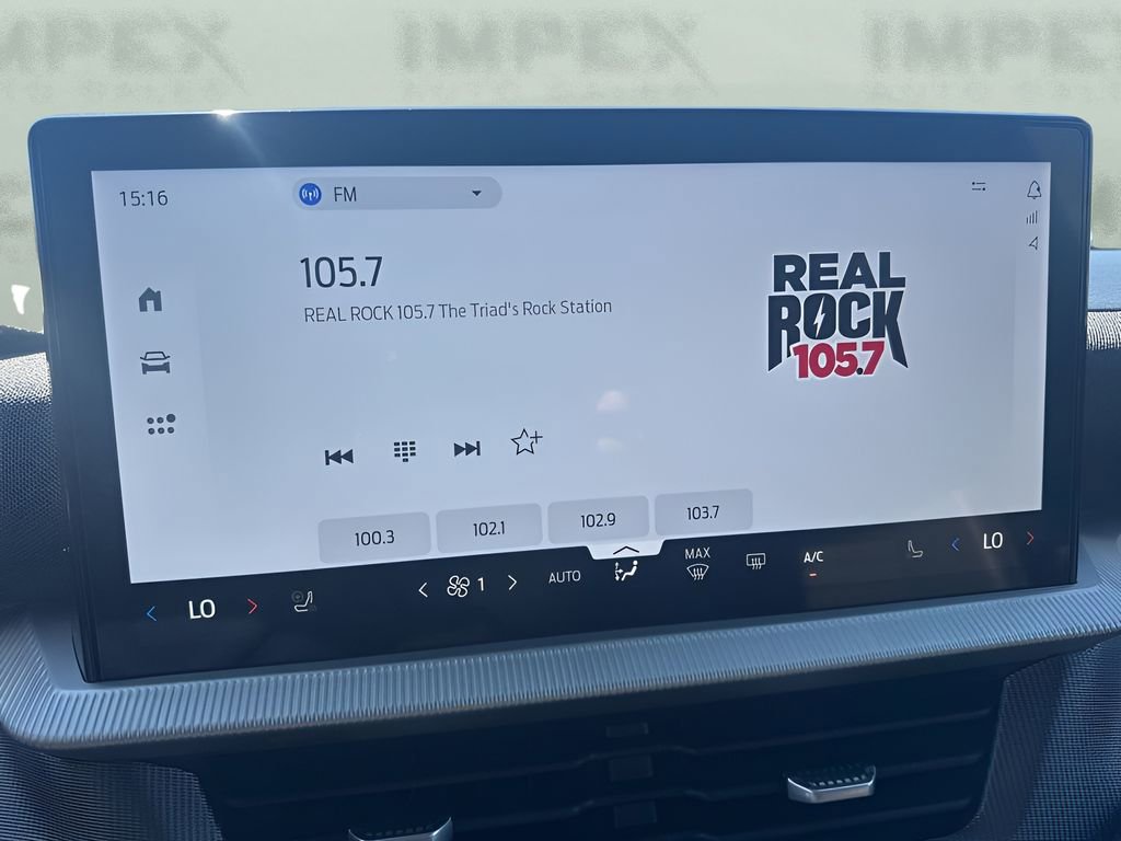 Used 2025 Ford Explorer ST-Line w/ Premium Package image 19