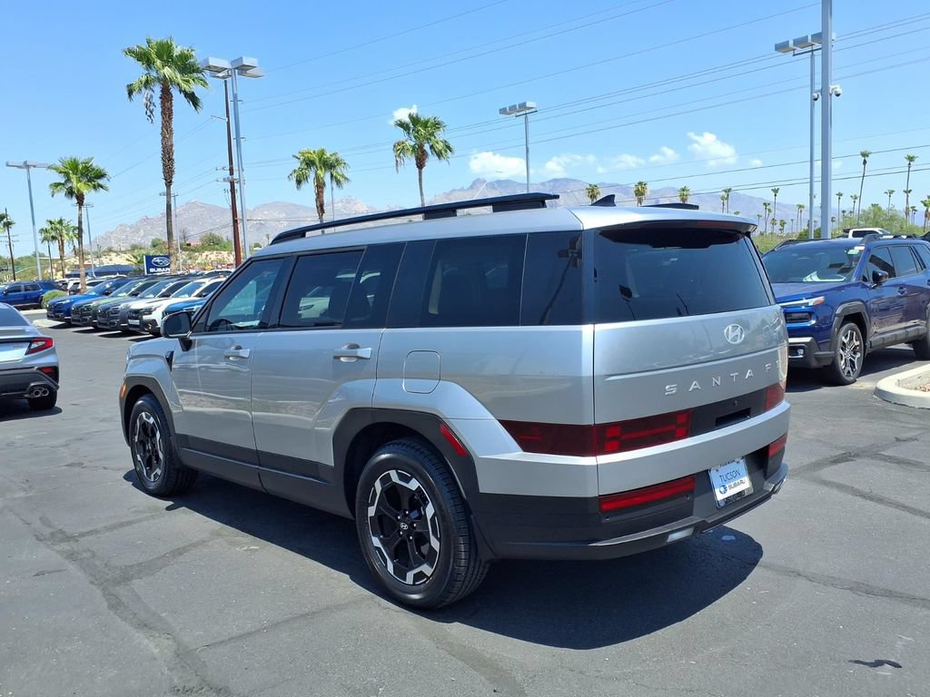 Used 2025 Hyundai Santa Fe SEL FWD image 12