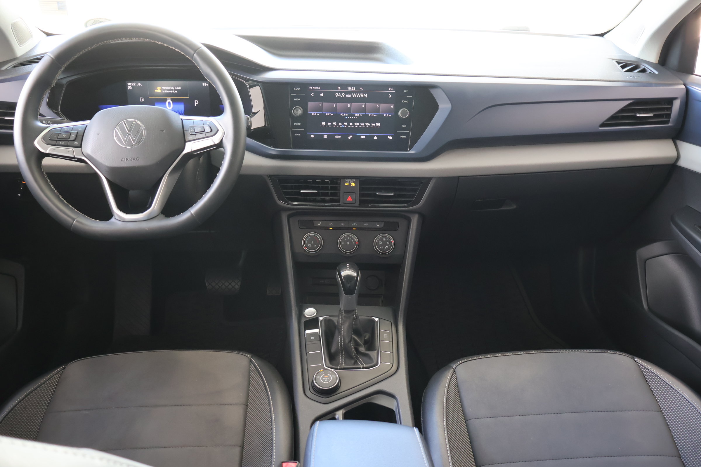 Used 2022 Volkswagen Taos SE w/ IQ.Drive SE Package AWD/4WD image 16