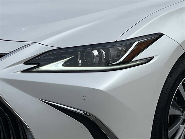 Used 2021 Lexus ES 300h w/ Premium Package image 9