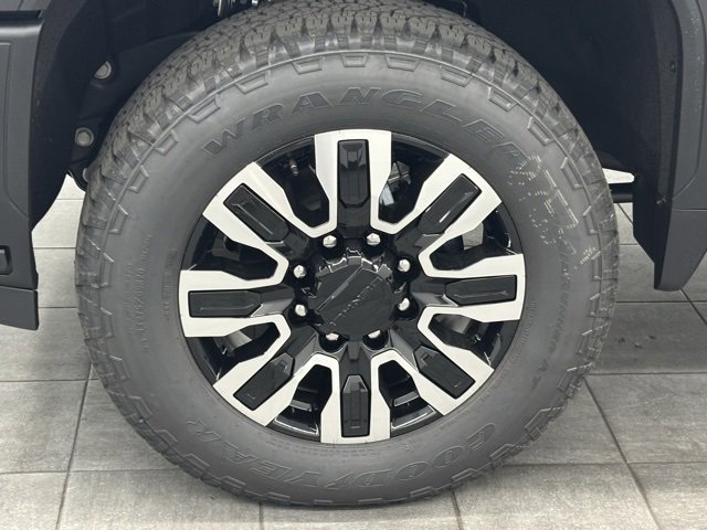 New 2025 GMC Sierra 2500 Denali Ultimate image 6