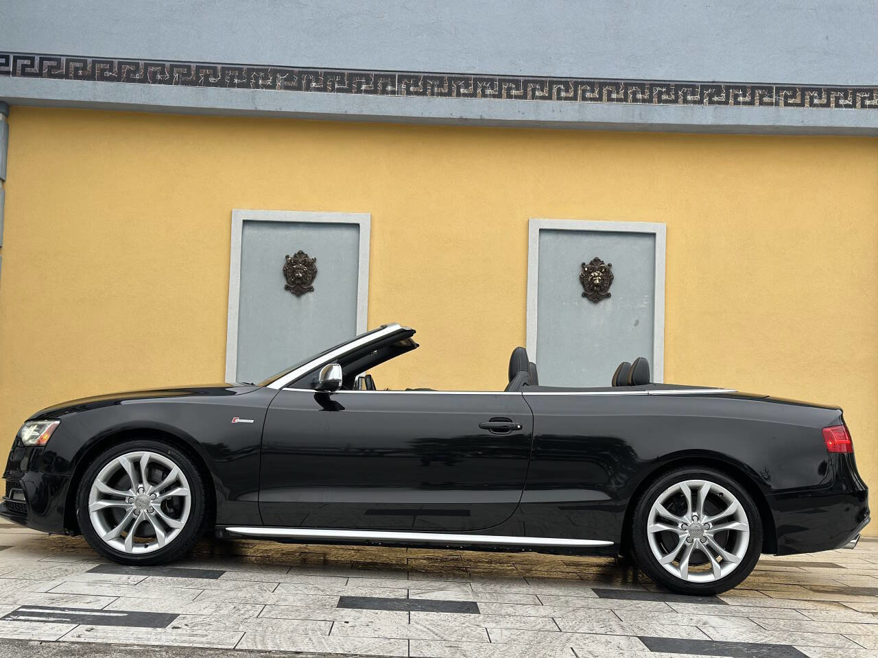 Used 2017 Audi S5 3.0T Cabriolet w/ Technology Package image 2