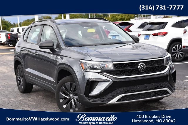 Used 2024 Volkswagen Taos S w/ MDO Package FWD image 1