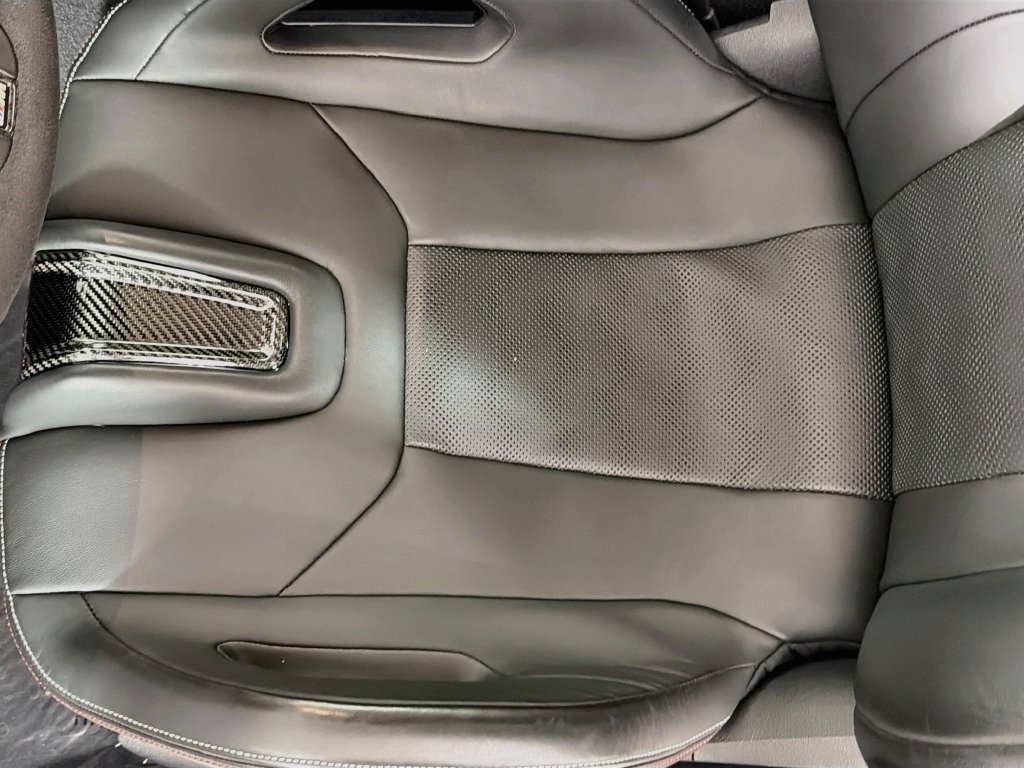 Used 2023 BMW M4 CSL RWD image 20
