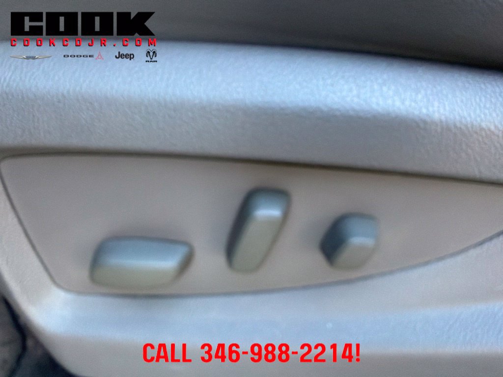 Used 2015 GMC Yukon Denali w/ Premium Package RWD image 13