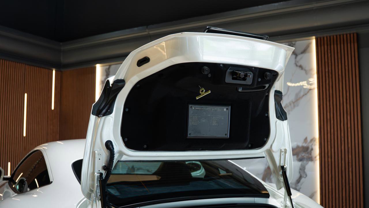 Used 2023 Ferrari Roma RWD image 39