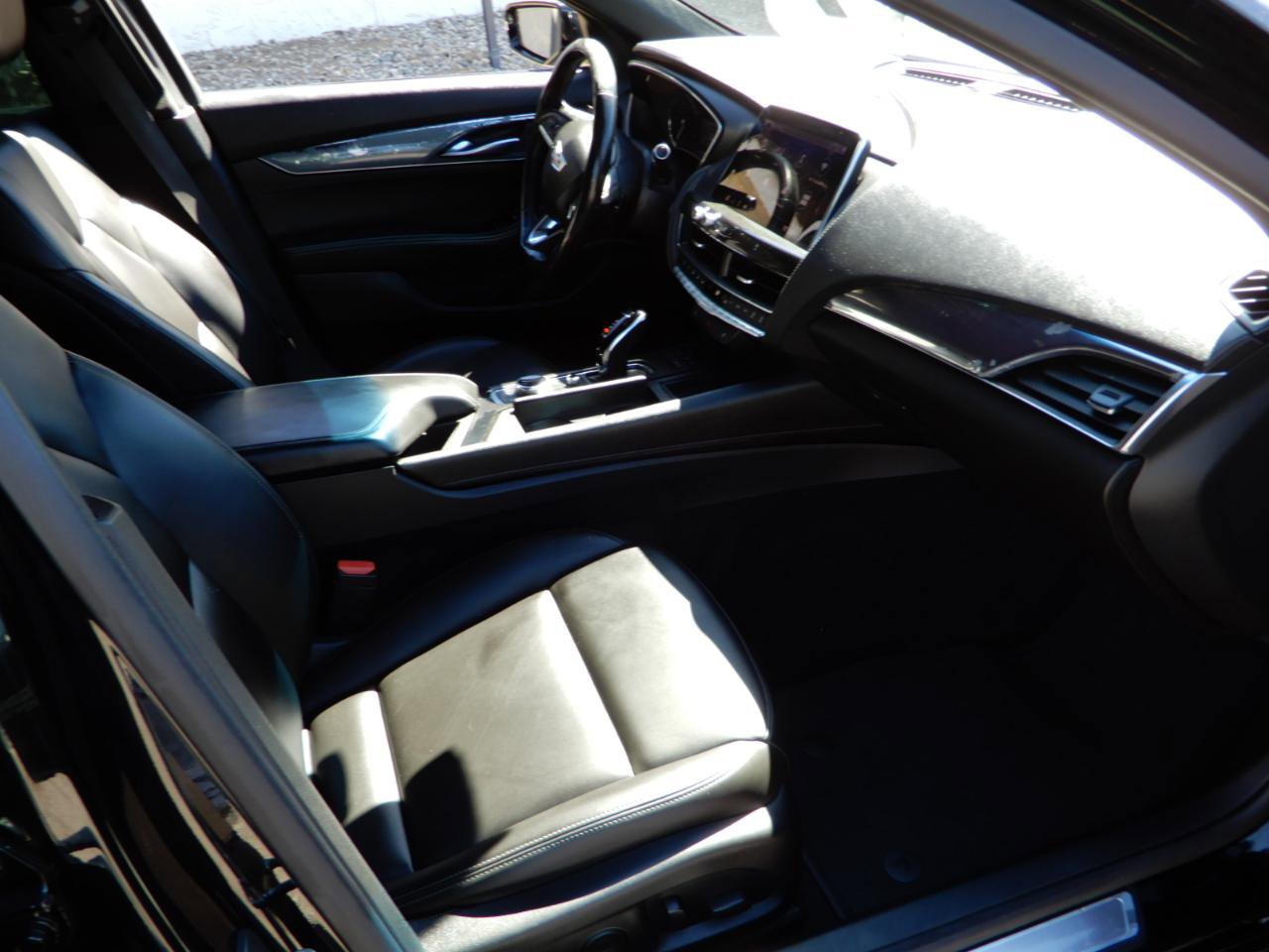 Used 2020 Cadillac CT5 Luxury w/ Cold Weather Package image 9